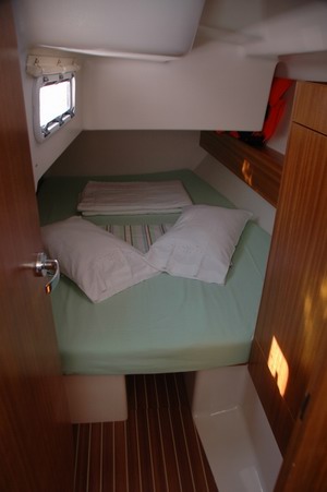 Rear starboard cabin