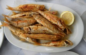 Fried kutsumura (red mullet's cousin)