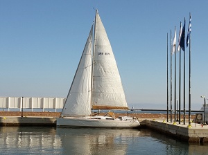 SELANA drying her sails