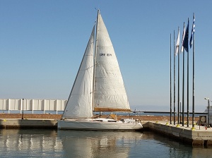 SELANA drying her sails